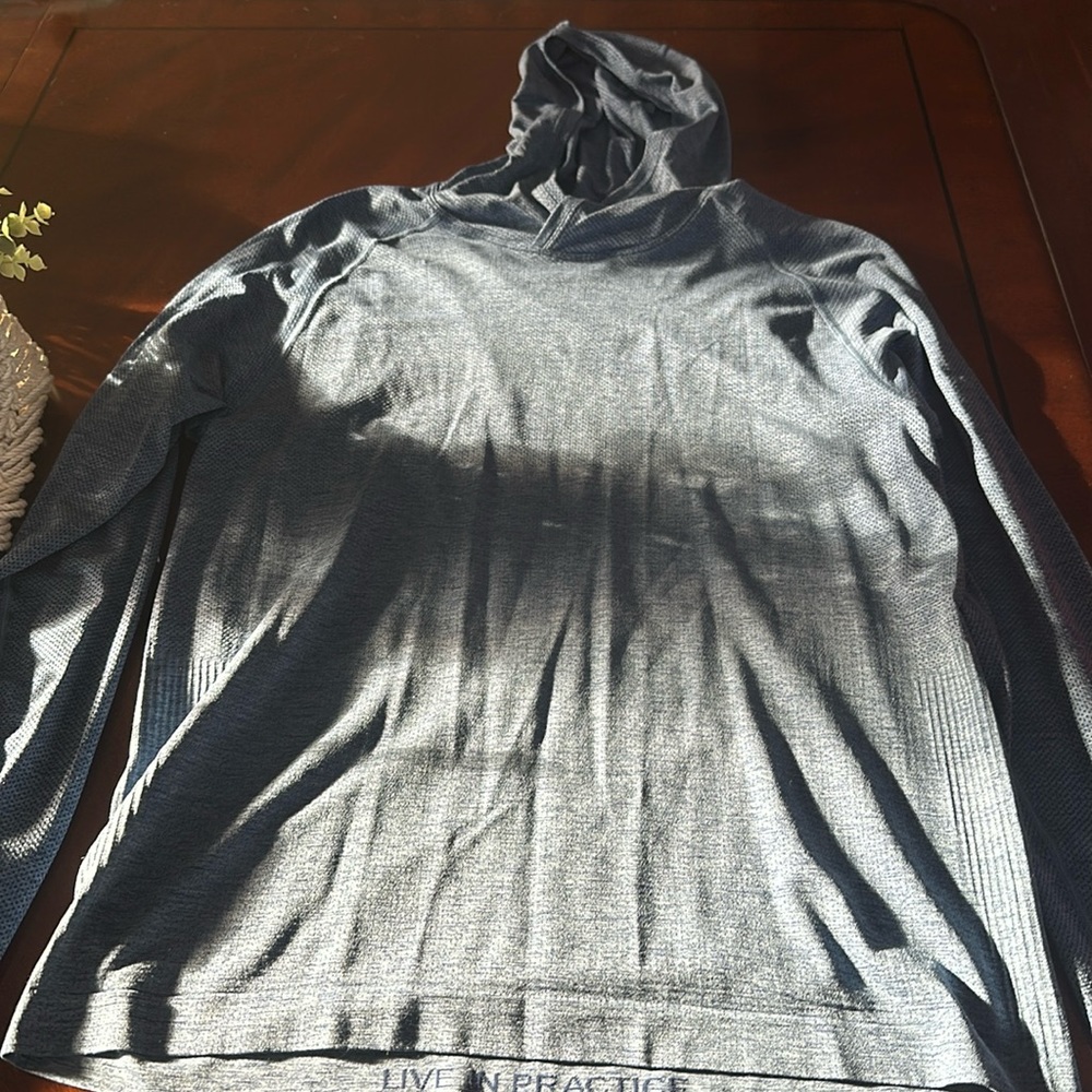 Lululemon think hoodie. Size M.